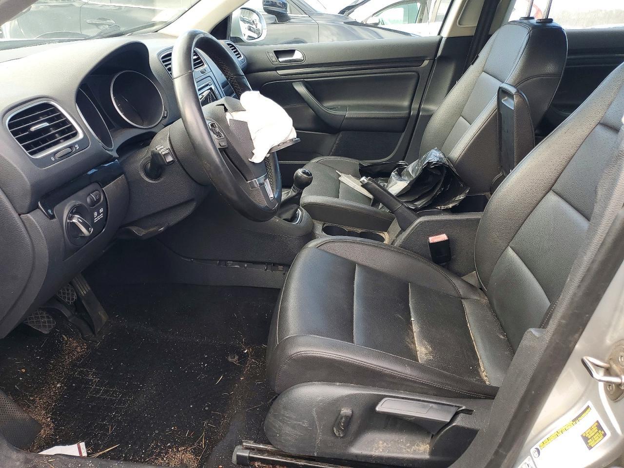 2011 VOLKSWAGEN JETTA