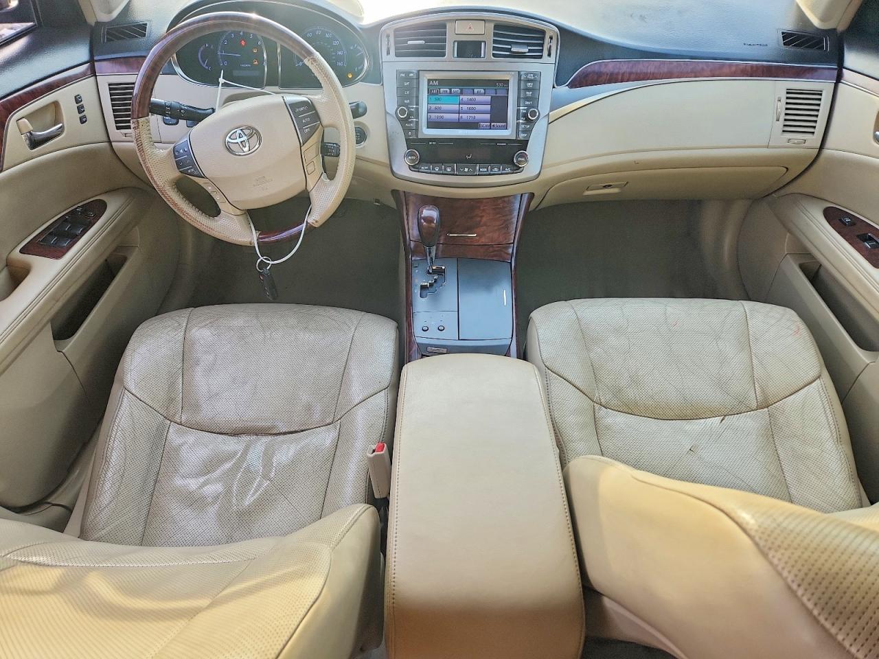 2011 TOYOTA Avalon