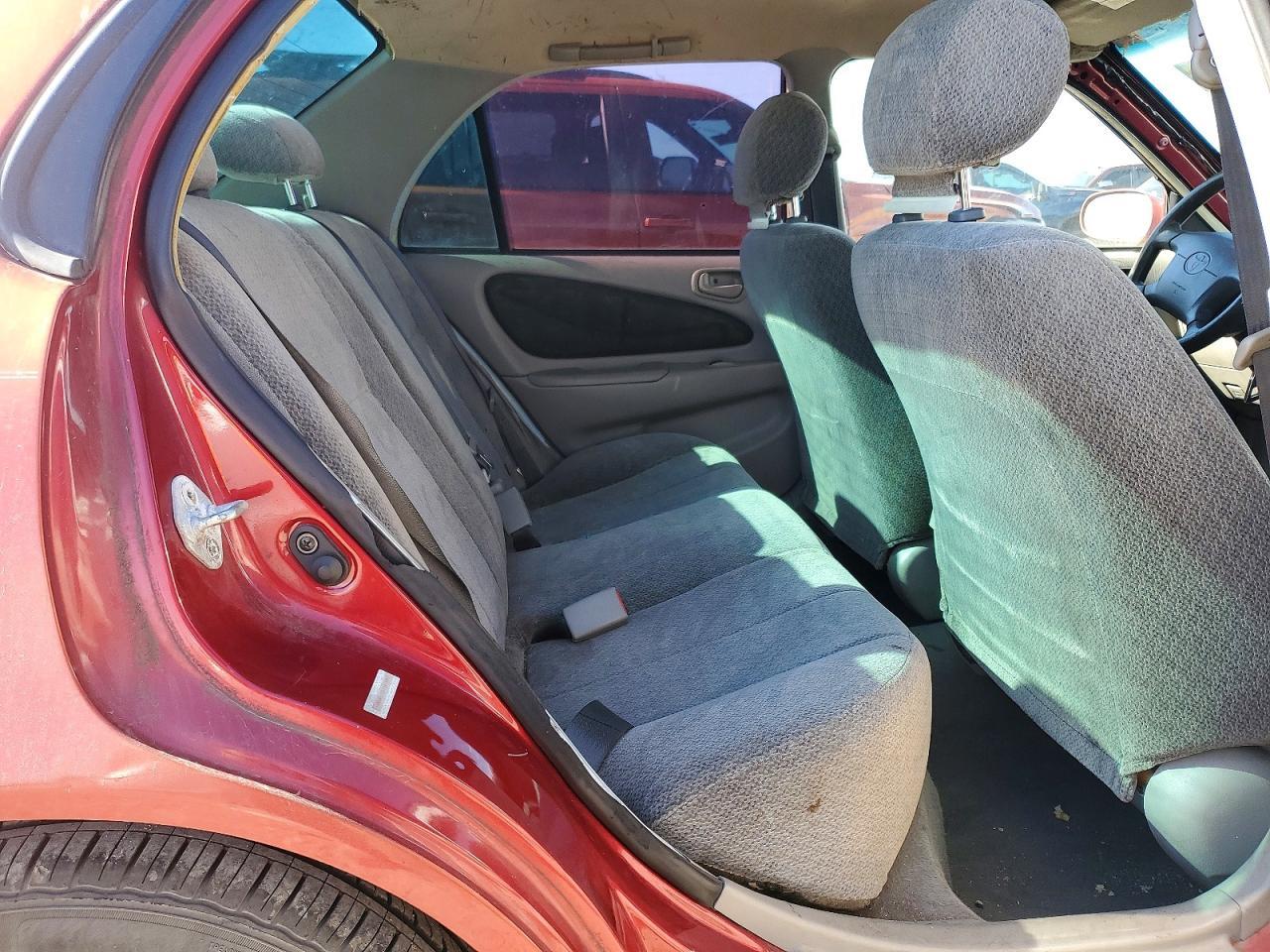 2001 TOYOTA COROLLA