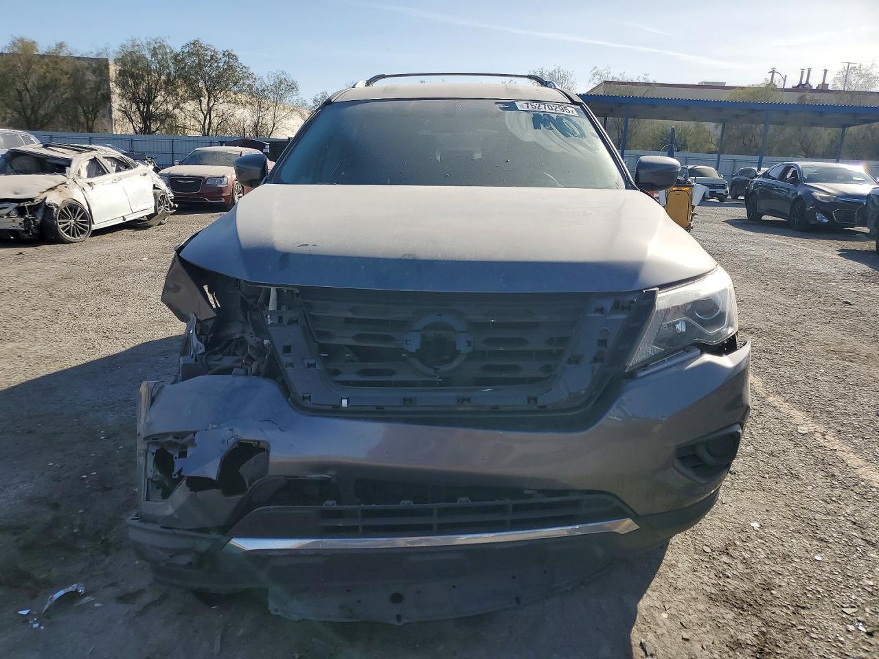 2017 NISSAN PATHFINDER