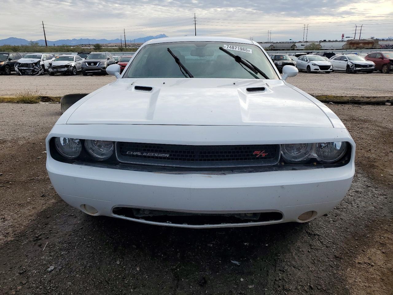 2014 DODGE Challenger