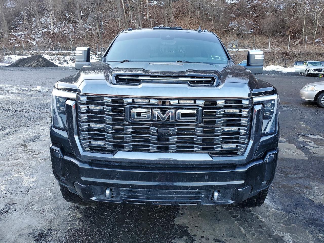 2024 GMC Sierra