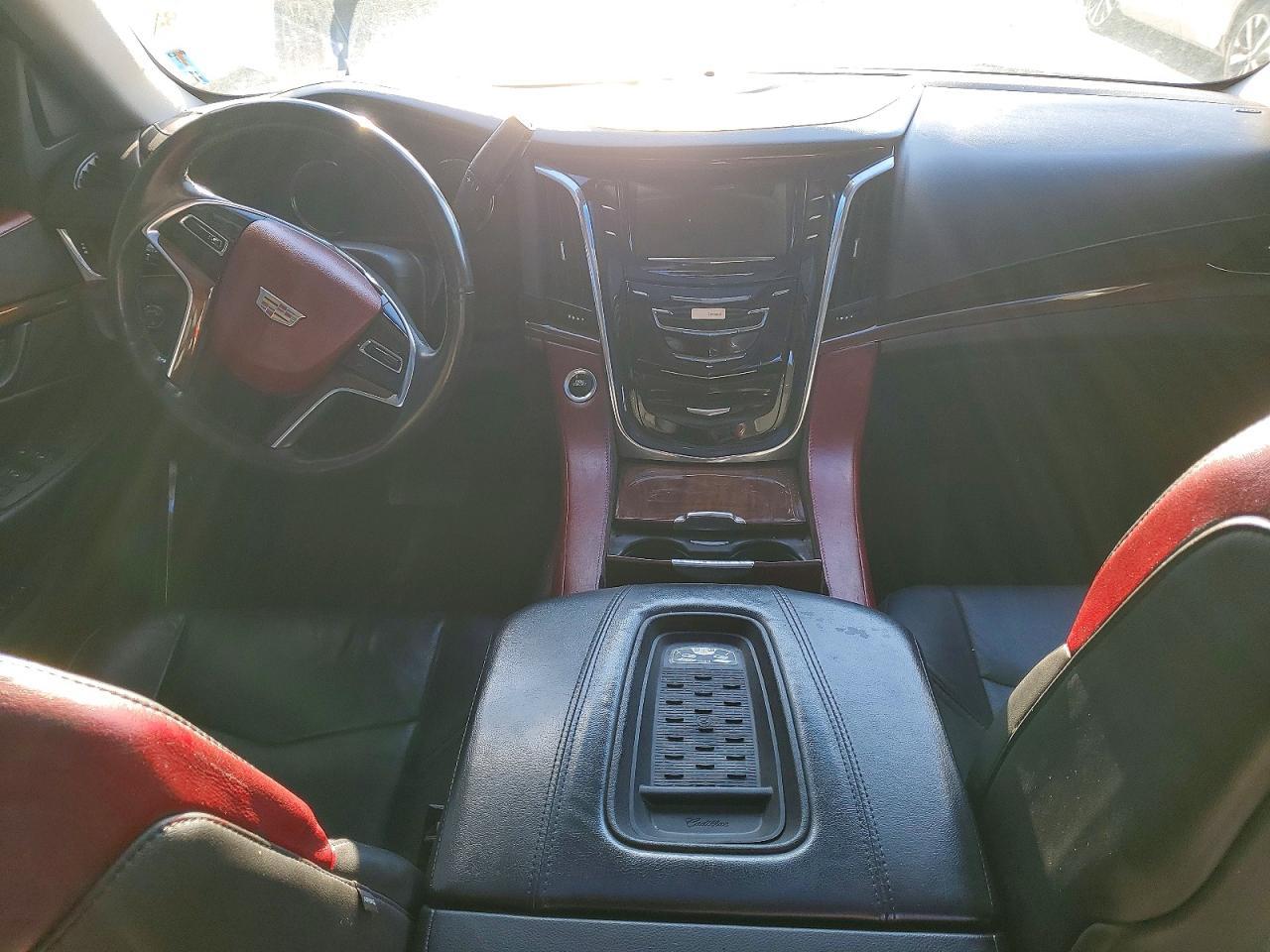 2016 CADILLAC Escalade ESV