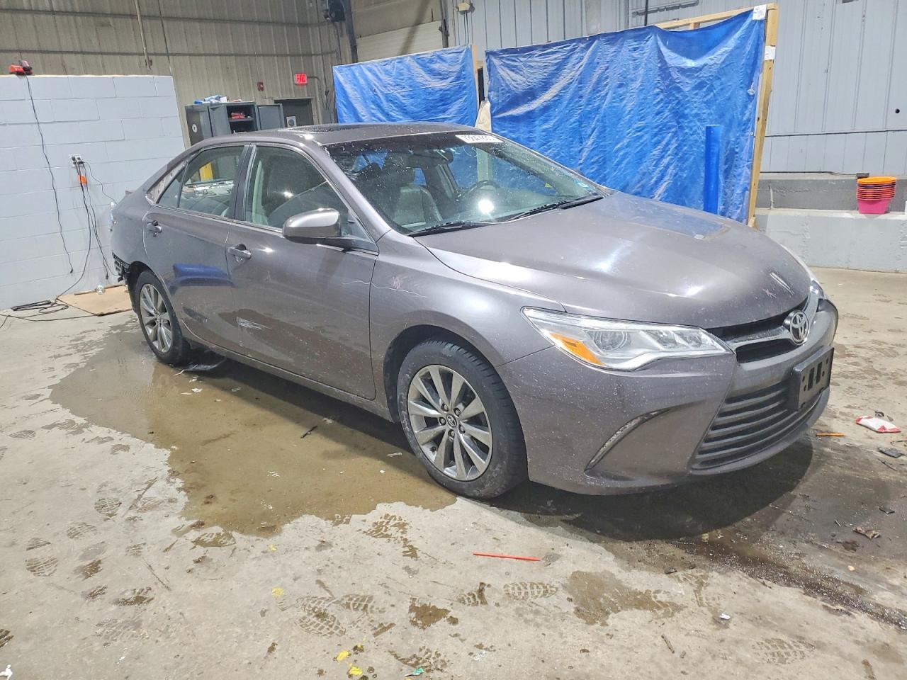 2017 TOYOTA CAMRY