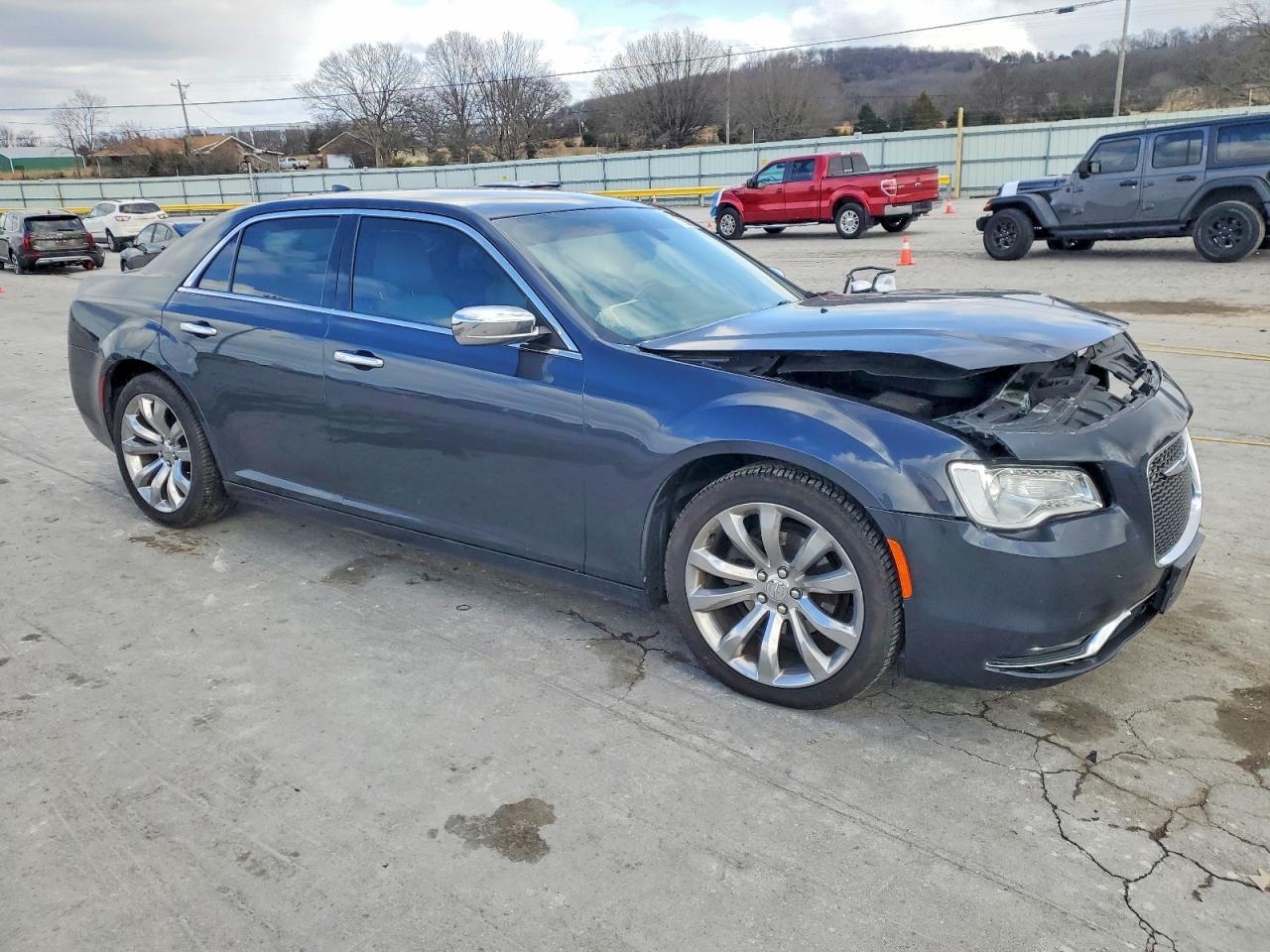 2018 CHRYSLER 300
