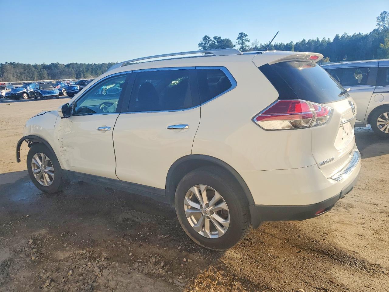 2015 NISSAN ROGUE