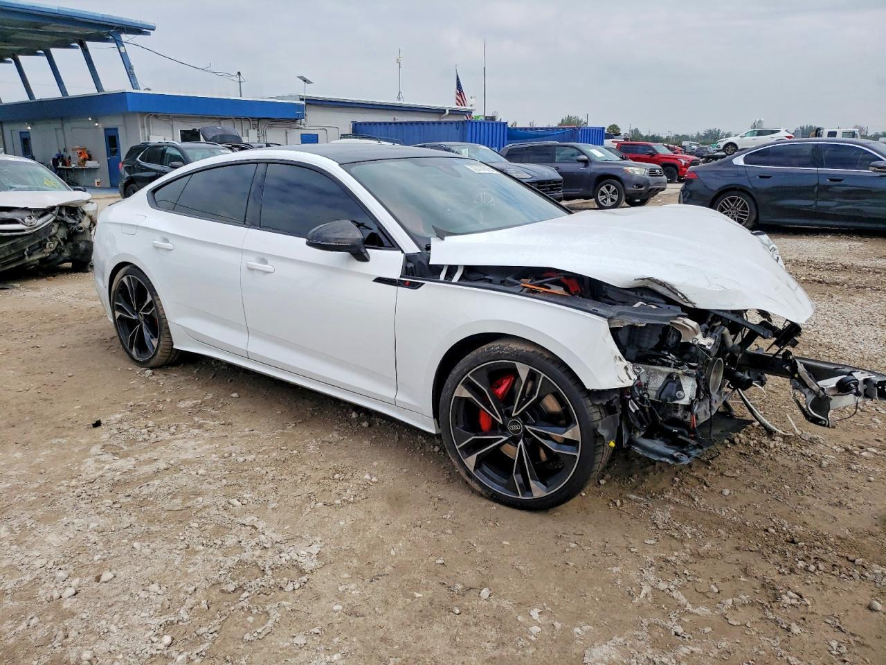 2022 AUDI S5
