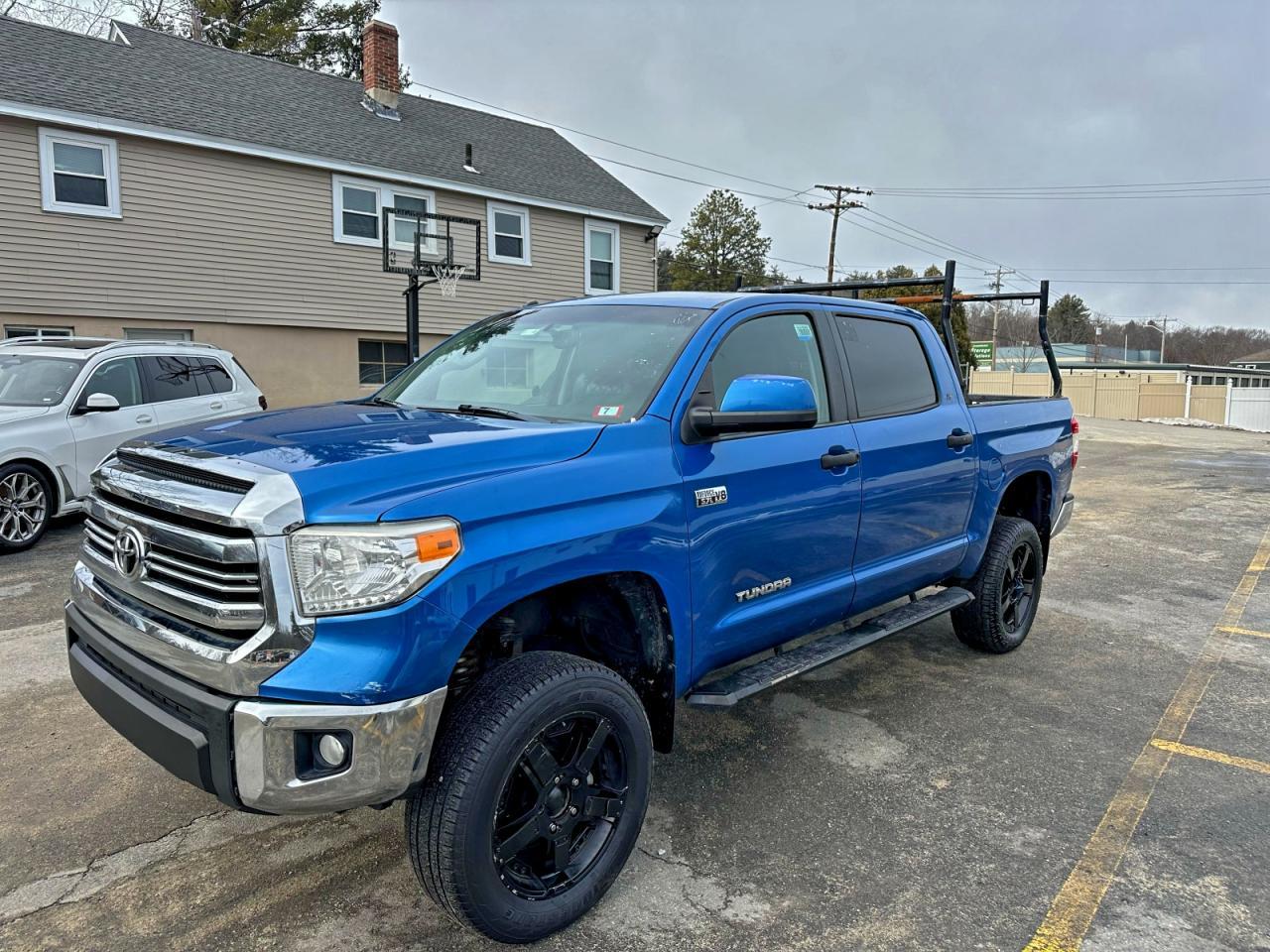 2016 TOYOTA TUNDRA