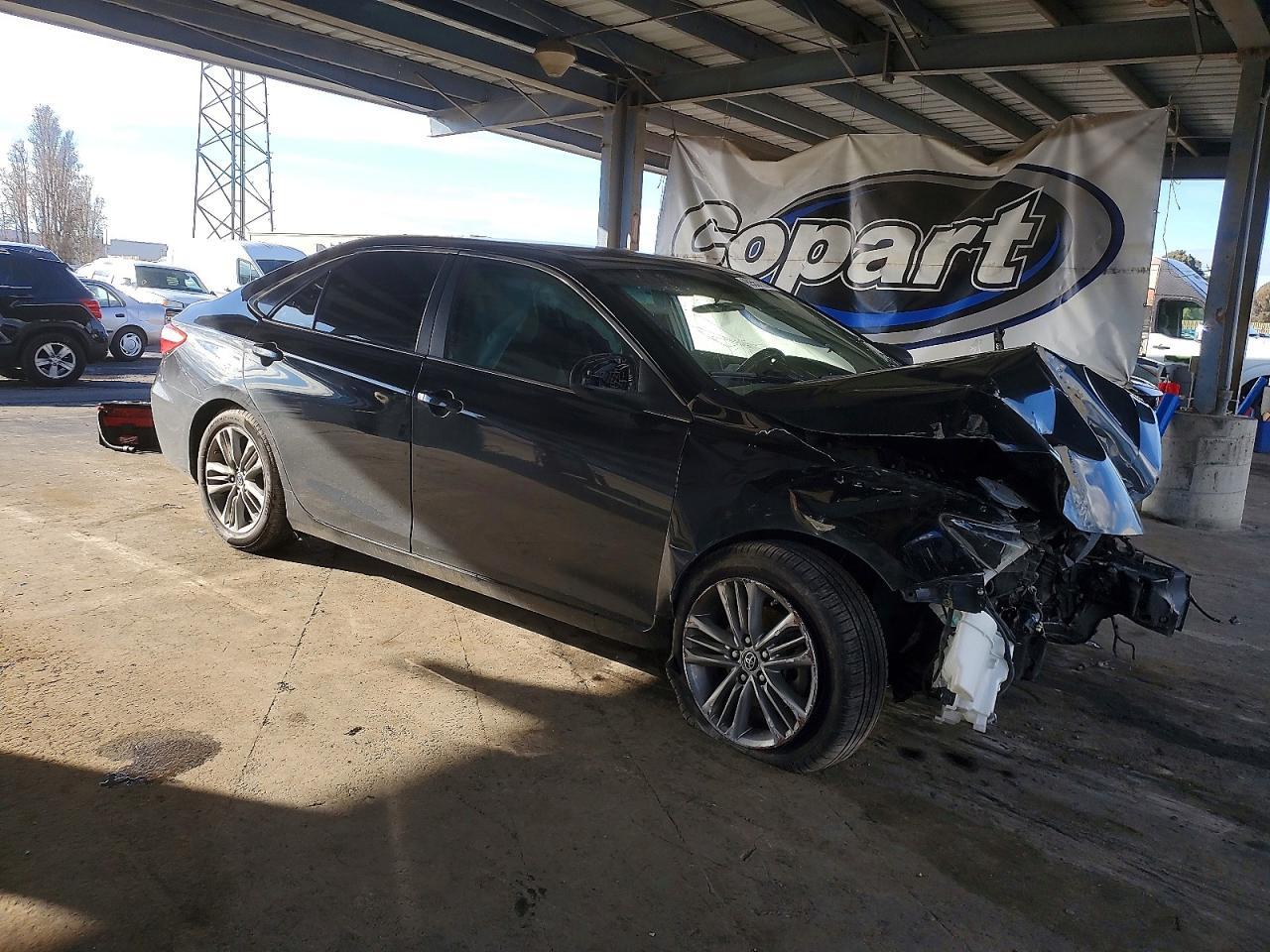 2015 TOYOTA CAMRY