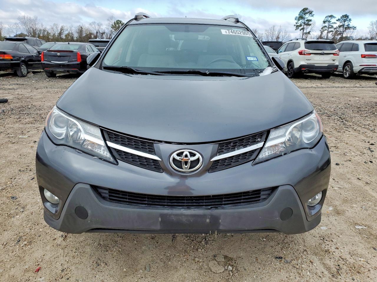 2015 TOYOTA RAV4