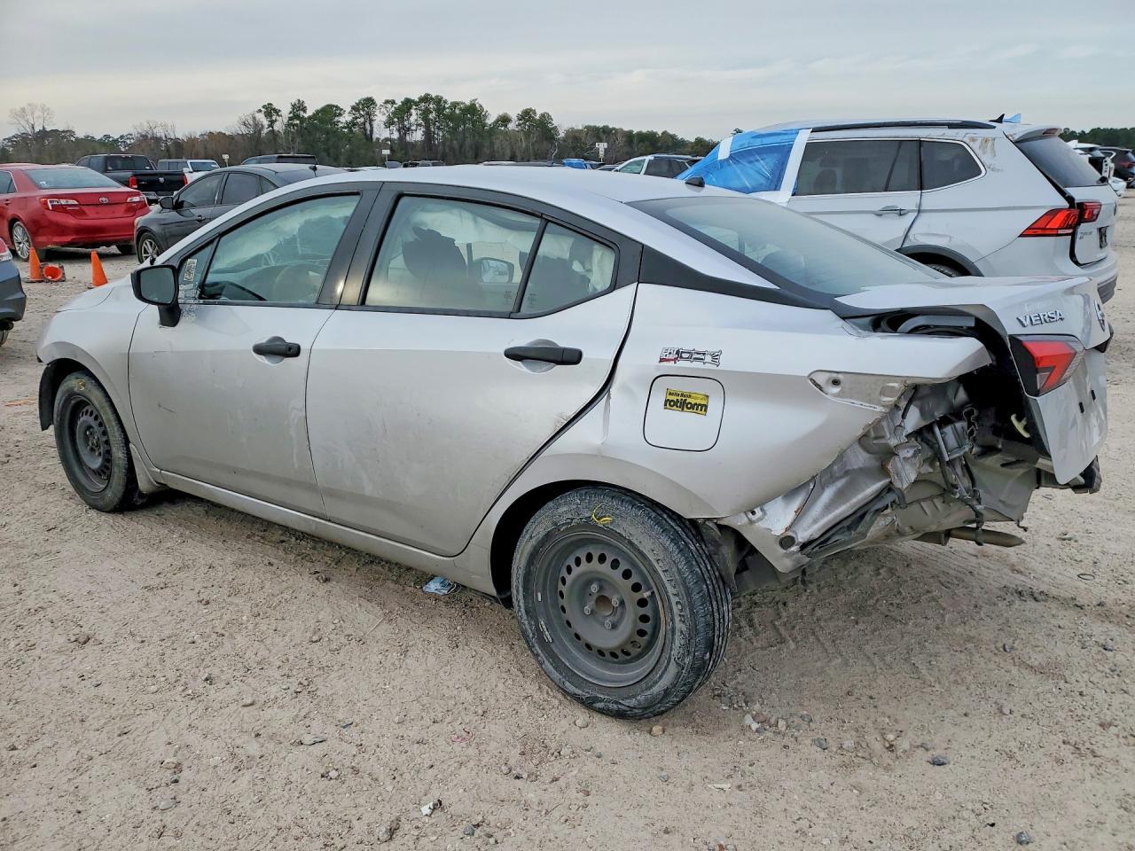 2020 NISSAN VERSA