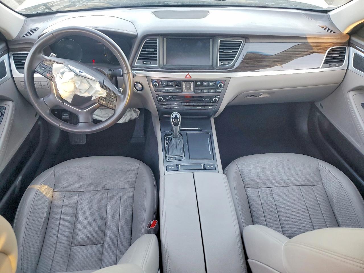 2015 HYUNDAI GENESIS