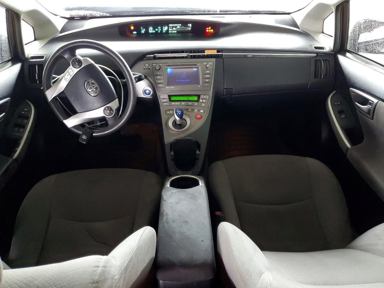 2015 TOYOTA PRIUS