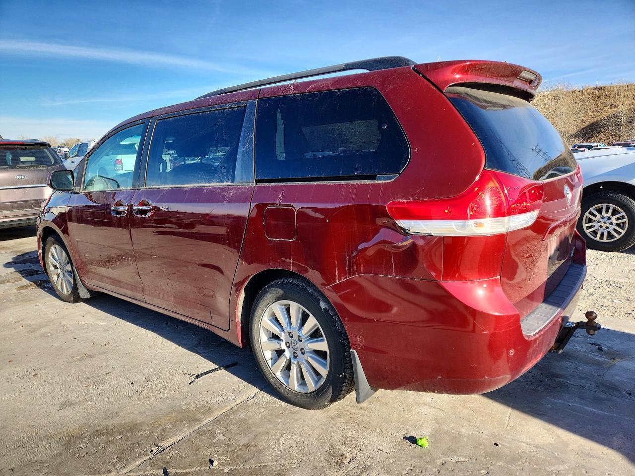 2013 TOYOTA SIENNA