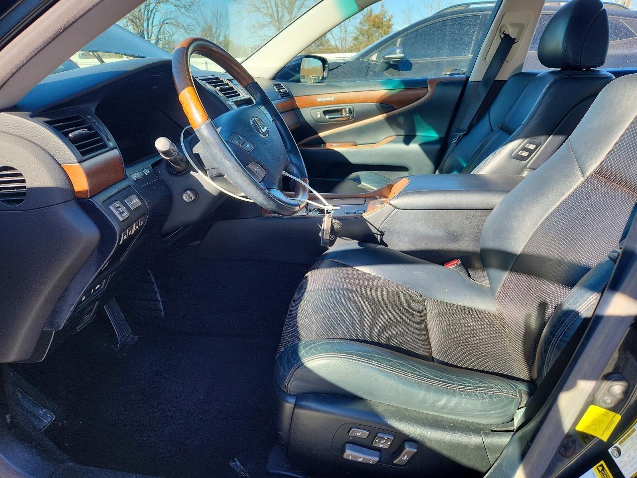 2011 LEXUS LS 460
