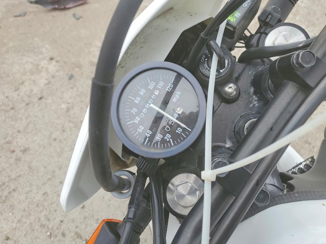 2023 SUZUKI Dr650