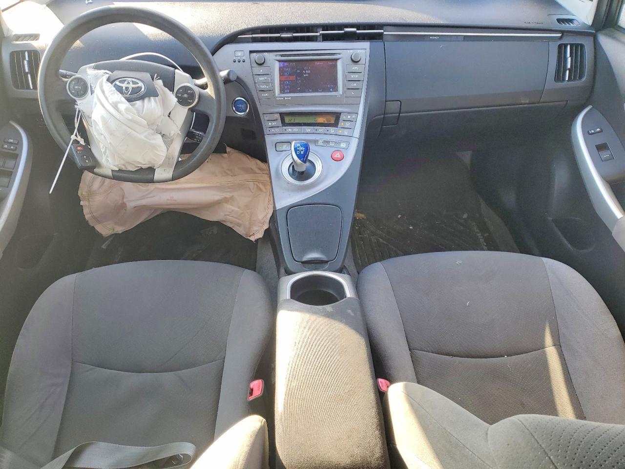 2013 TOYOTA PRIUS