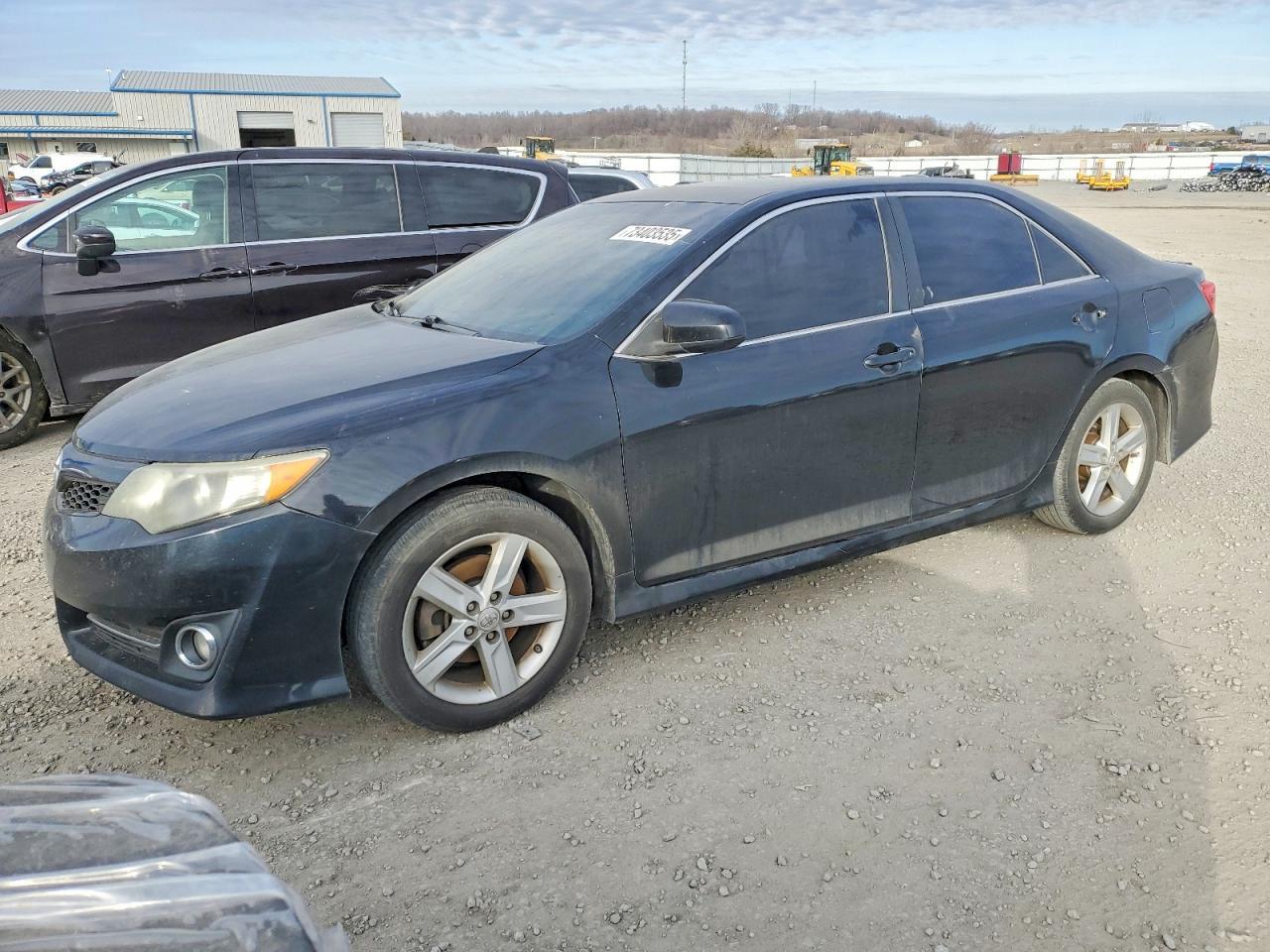 2013 TOYOTA CAMRY
