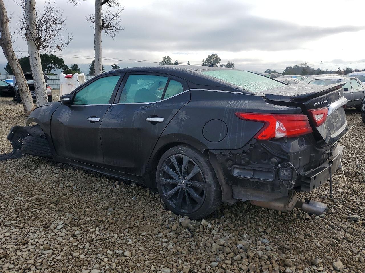 2017 NISSAN Maxima