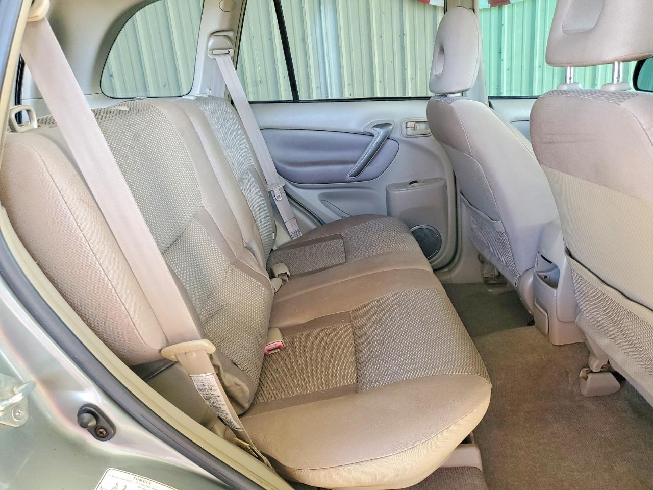 2004 TOYOTA RAV4
