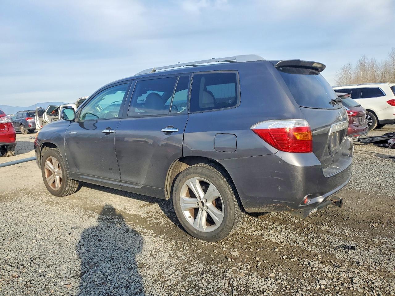 2010 TOYOTA HIGHLANDER