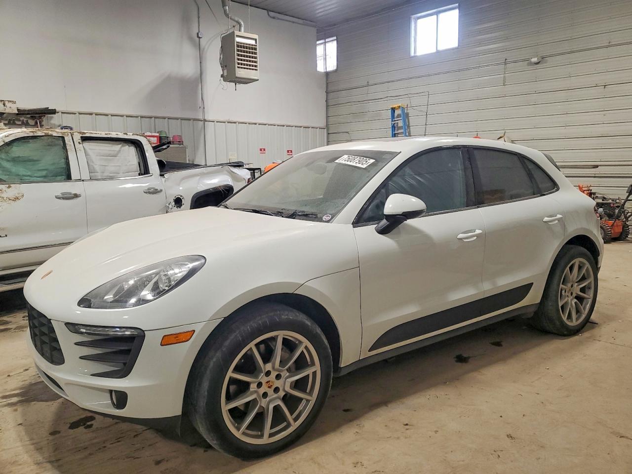 2015 PORSCHE Macan