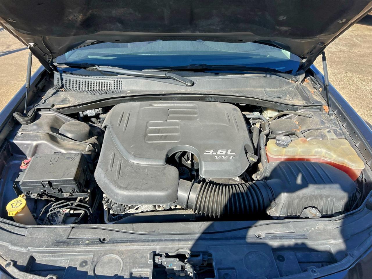 2016 CHRYSLER 300
