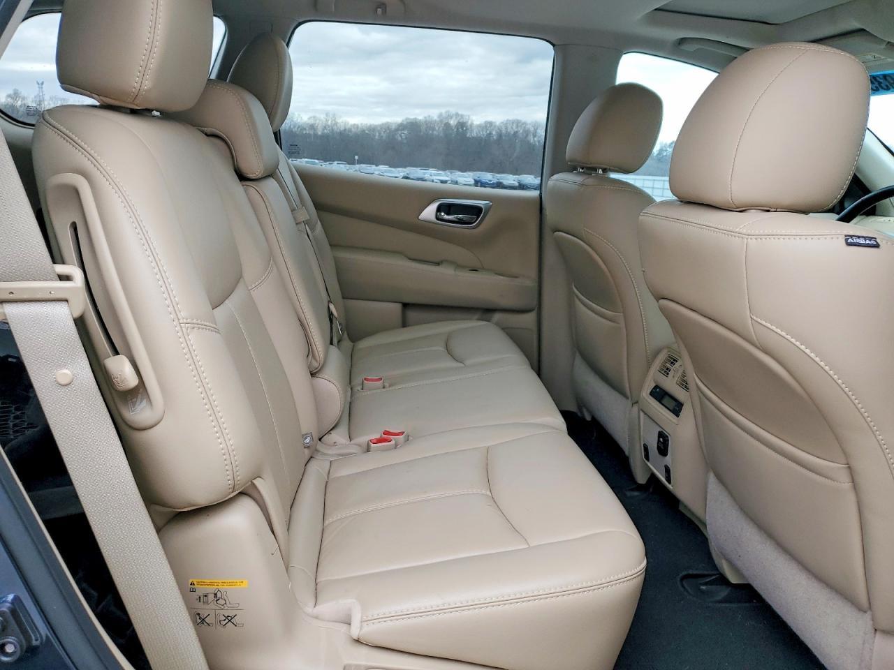 2016 NISSAN PATHFINDER