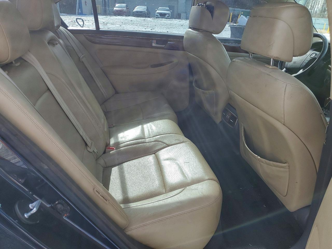 2013 HYUNDAI GENESIS