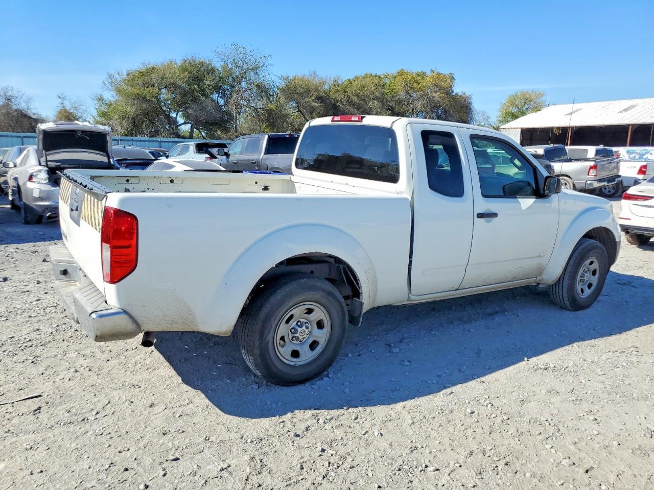 2014 NISSAN Frontier