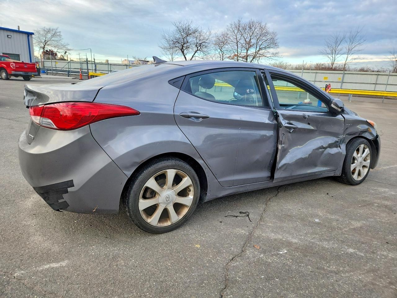 2011 HYUNDAI ELANTRA