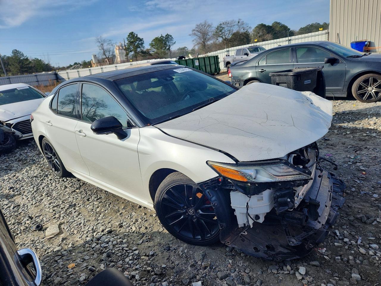 2018 TOYOTA CAMRY