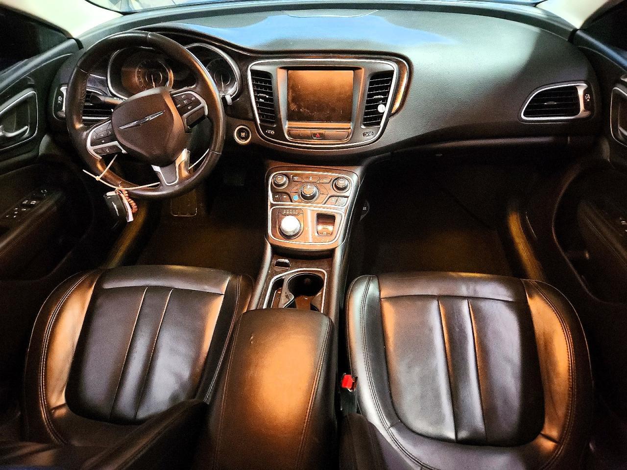 2016 CHRYSLER 200