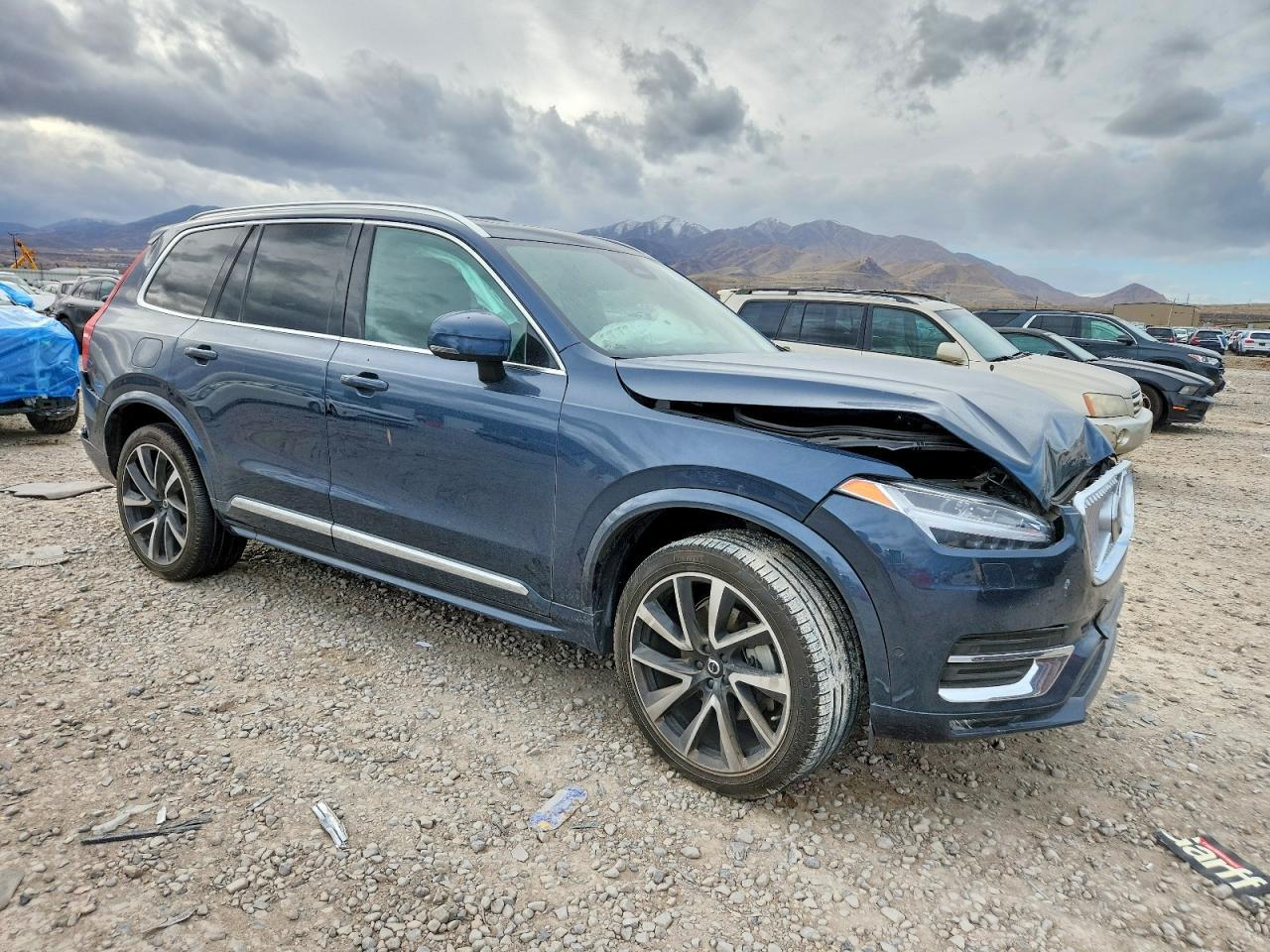 2024 VOLVO XC90