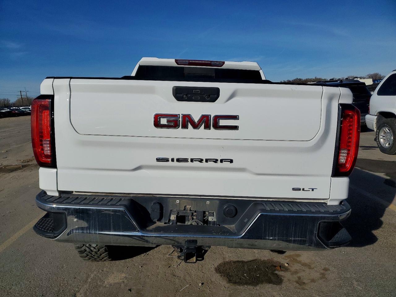 2020 GMC Sierra