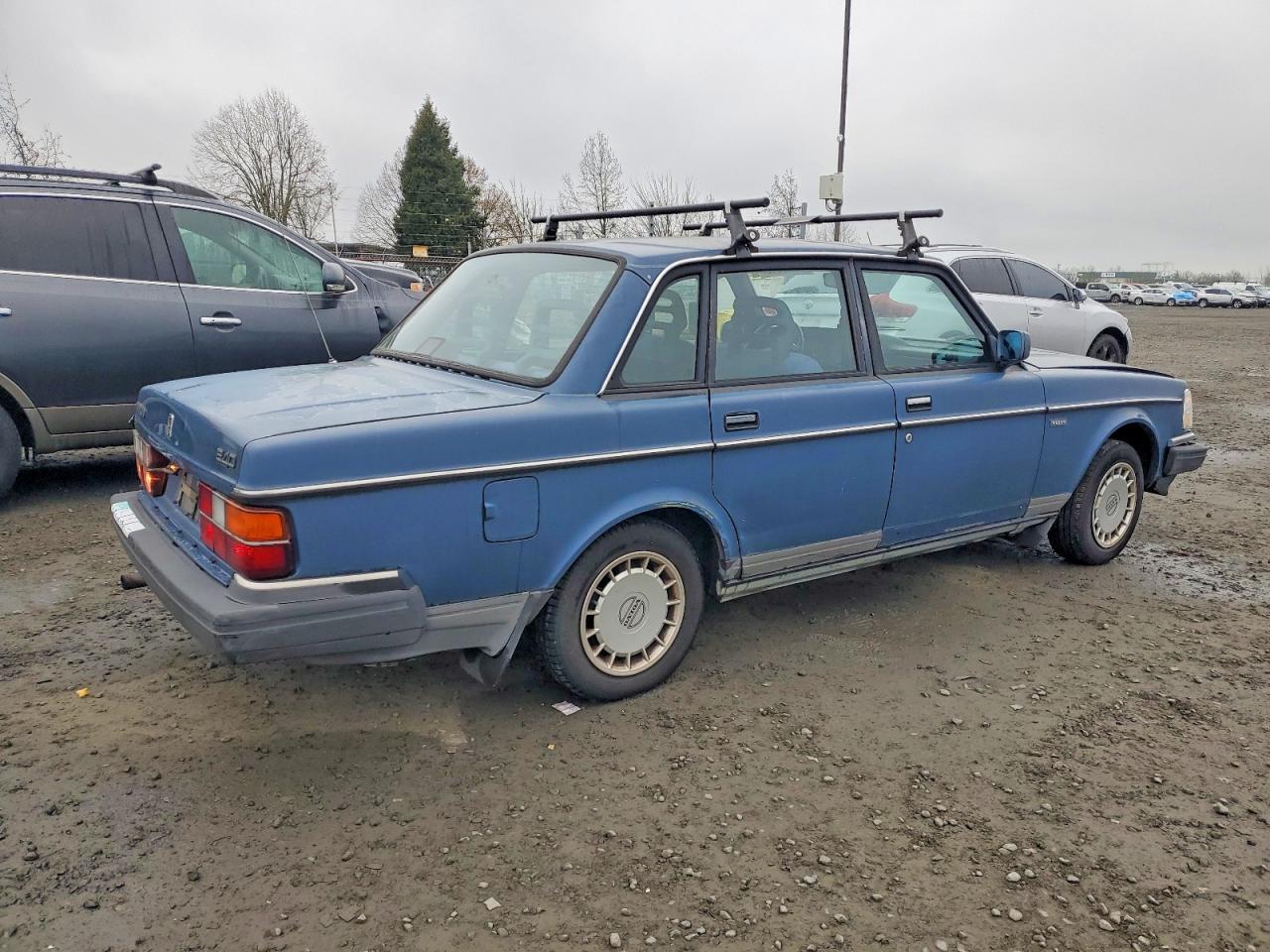 1991 VOLVO 240