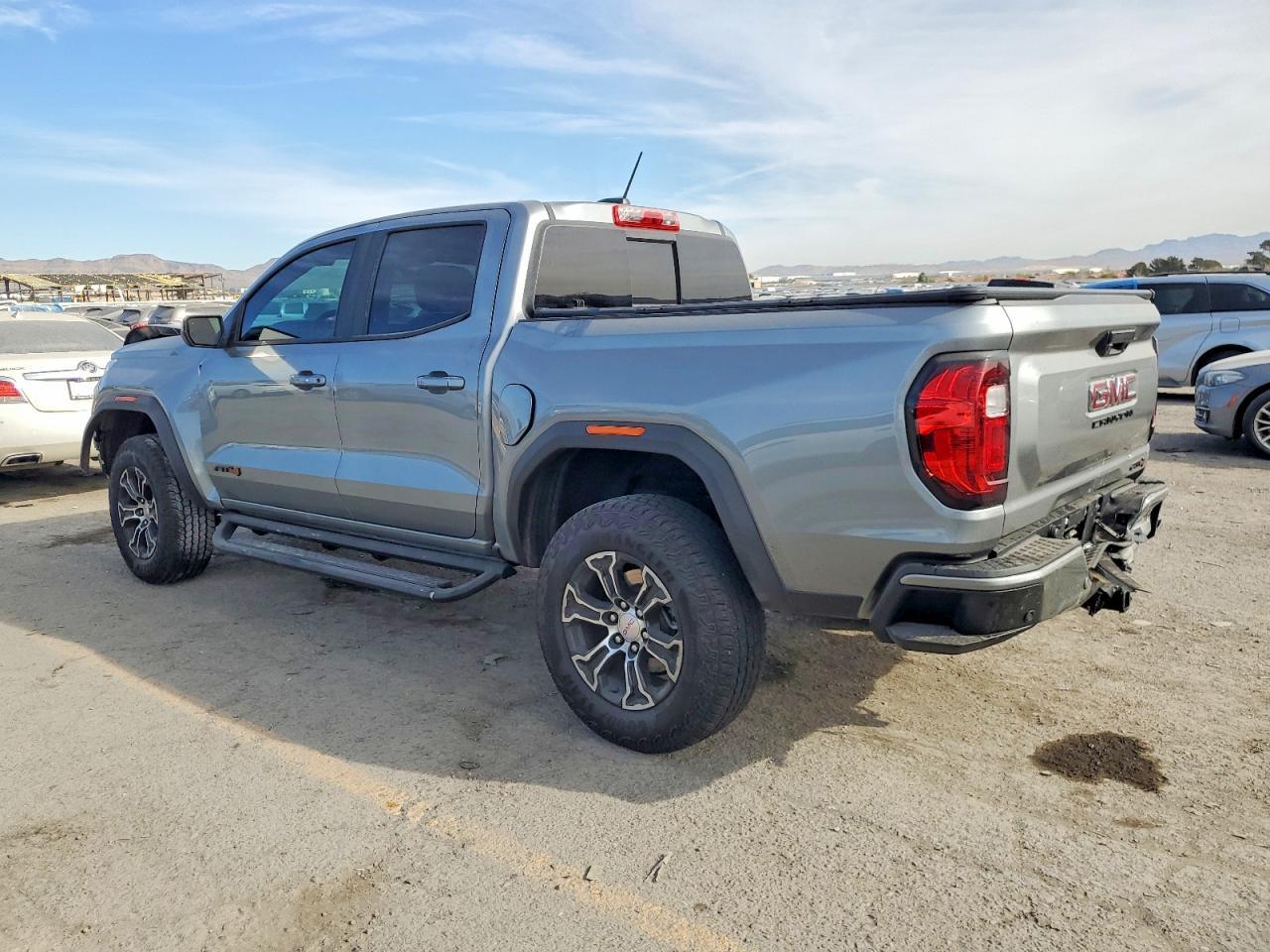 2024 GMC CANYON