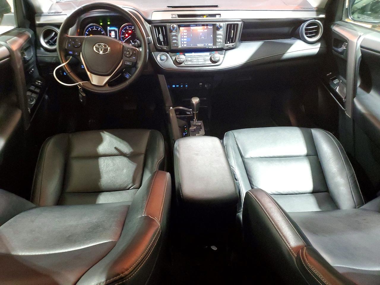 2016 TOYOTA RAV4