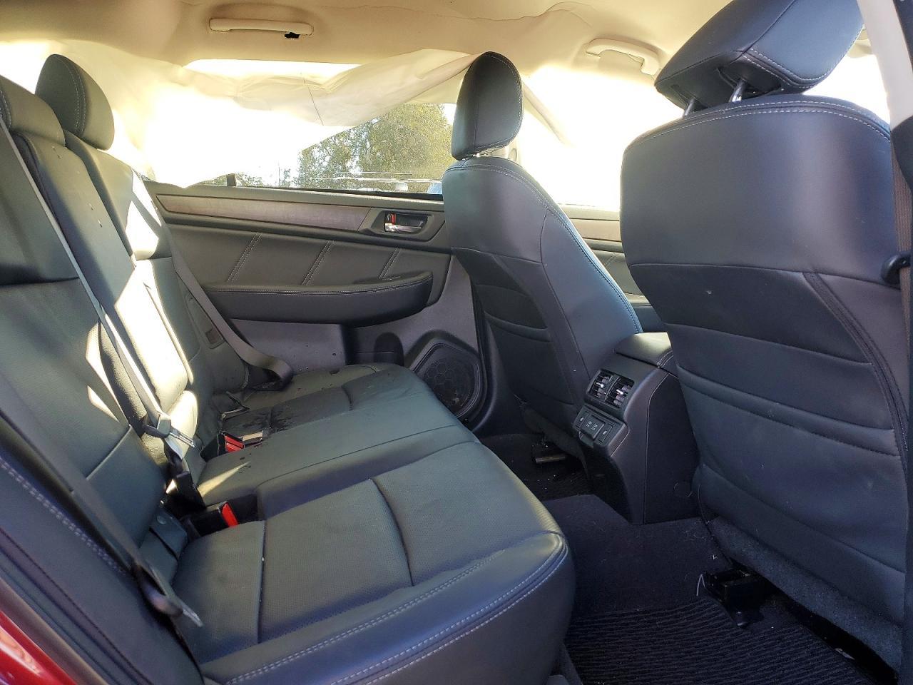 2019 SUBARU Outback