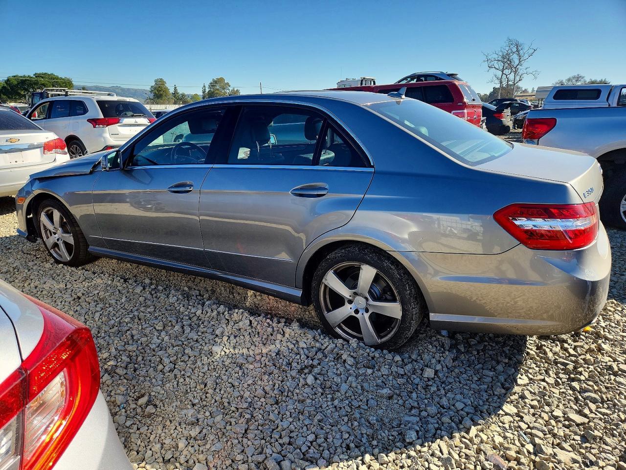 2011 MERCEDES-BENZ E-Class
