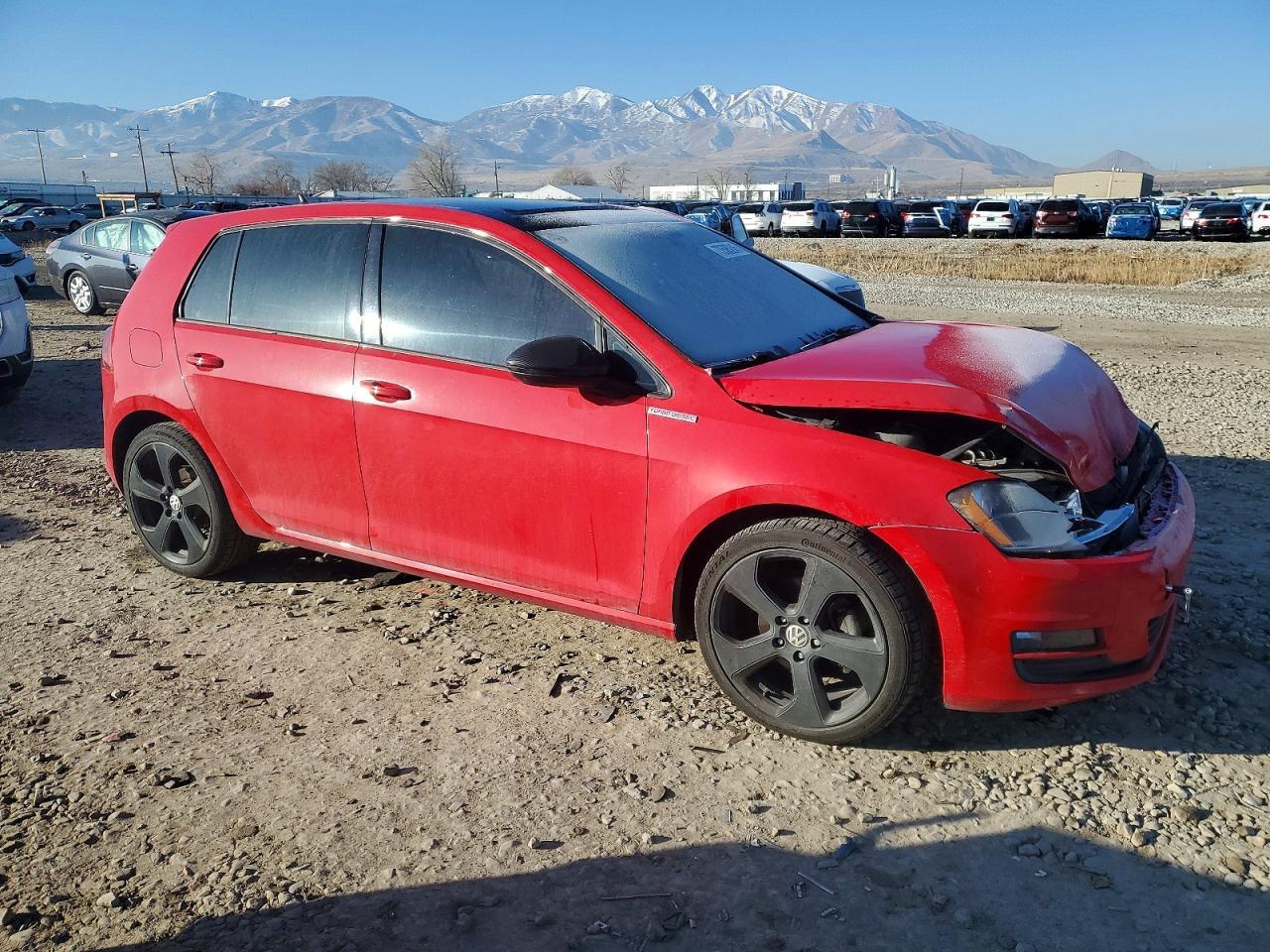 2015 VOLKSWAGEN GOLF