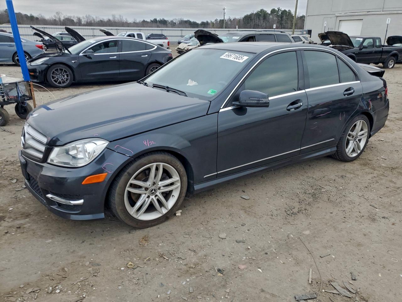 2012 MERCEDES-BENZ C-CLASS