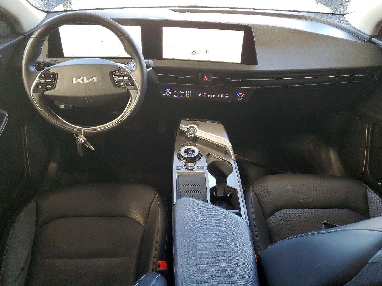 2023 KIA EV6