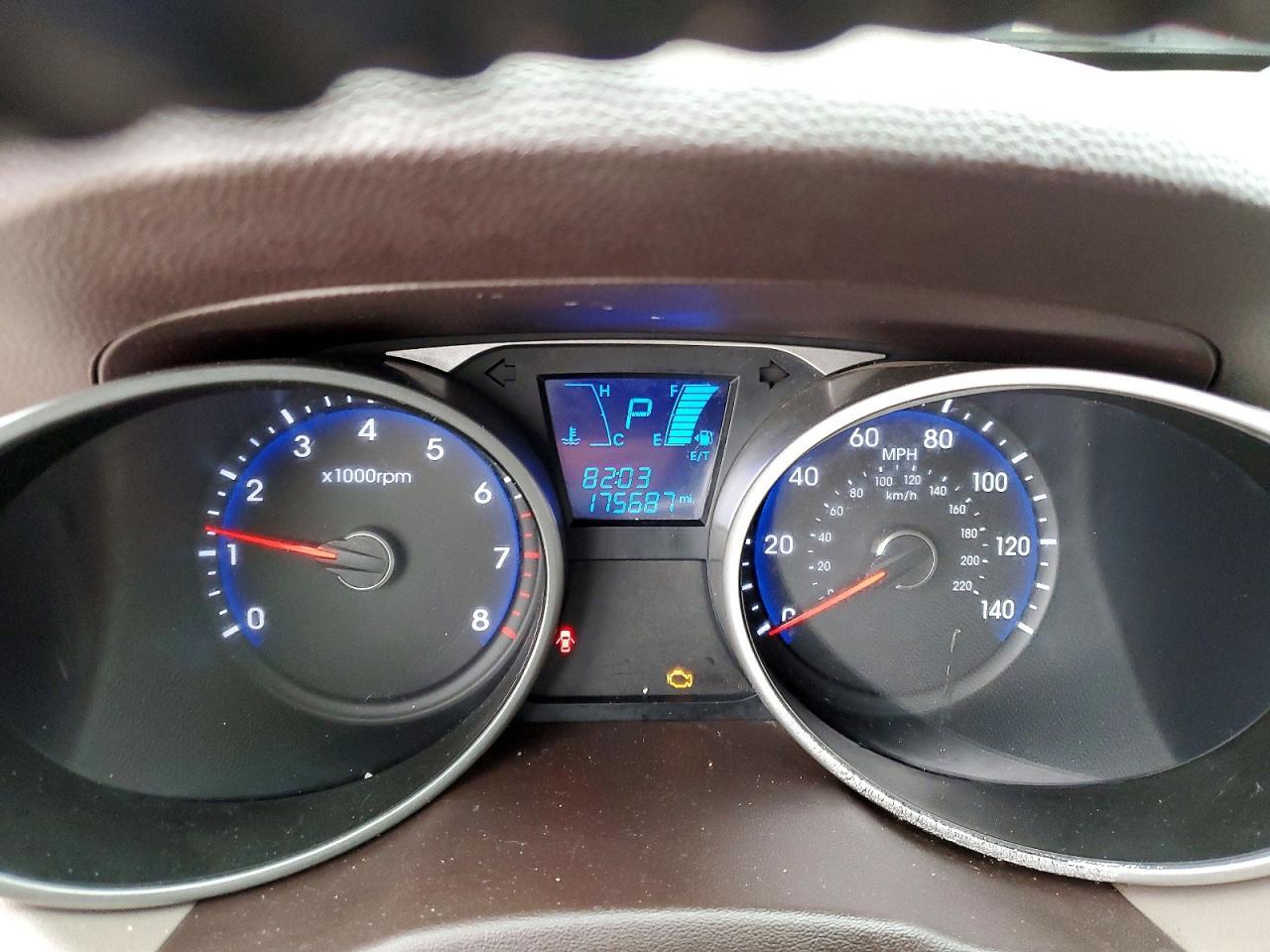 2012 HYUNDAI TUCSON