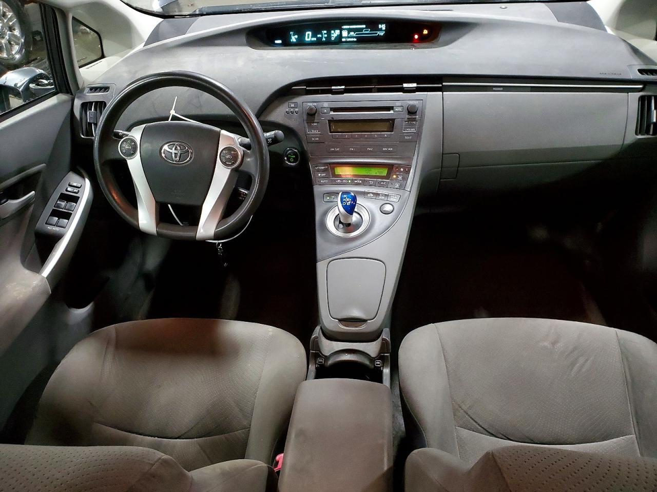 2011 TOYOTA PRIUS