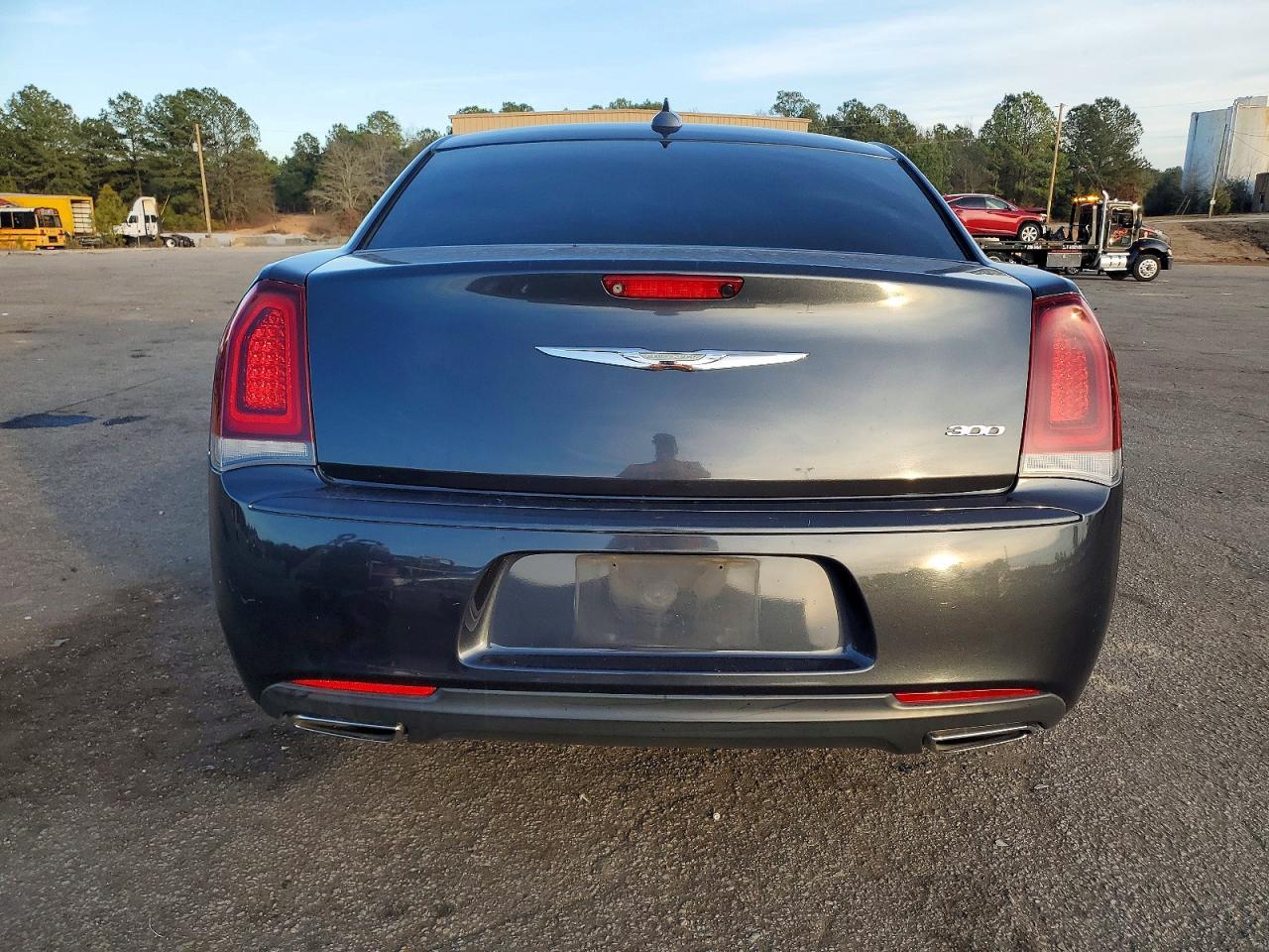 2019 CHRYSLER 300