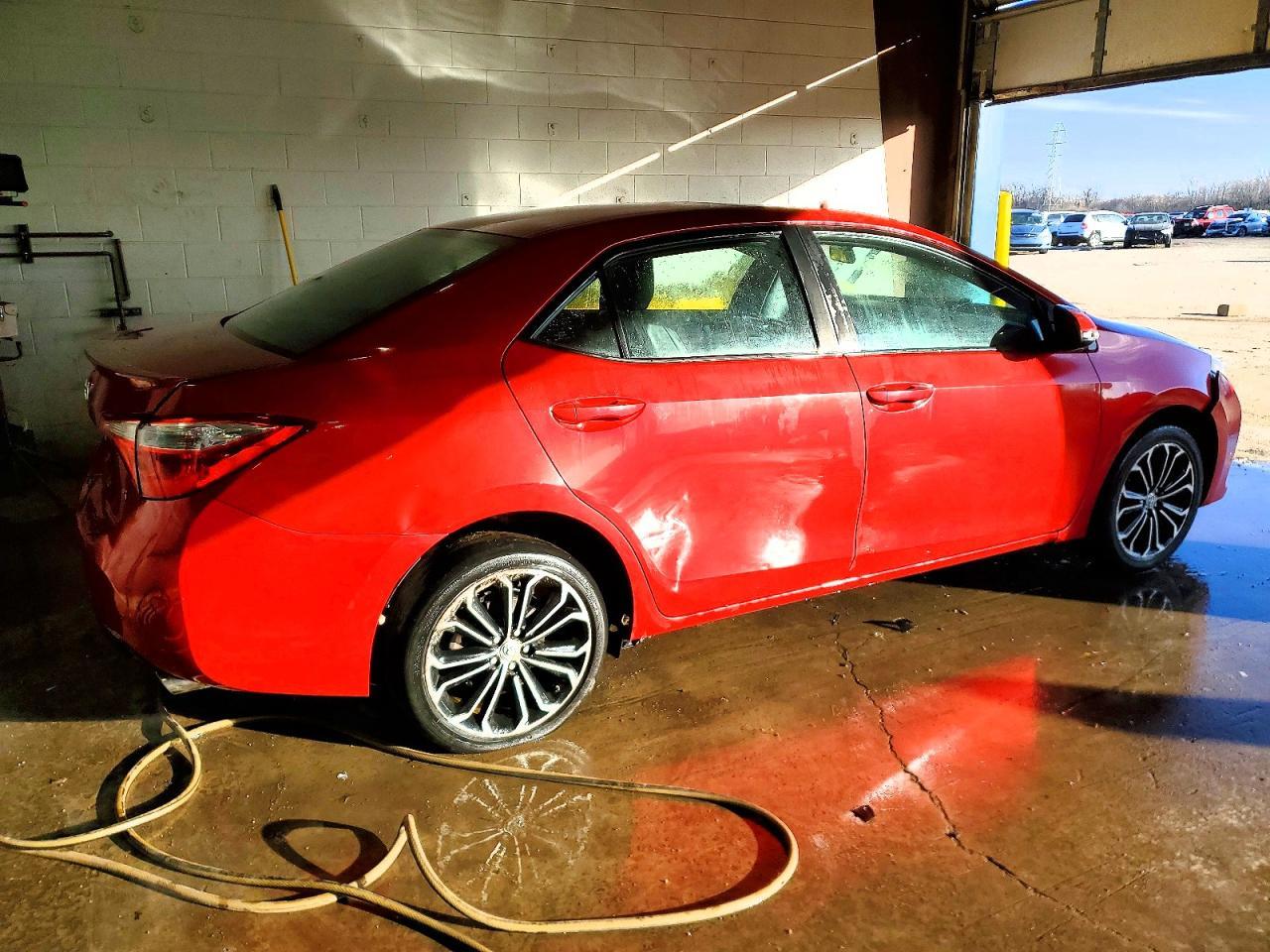 2015 TOYOTA COROLLA