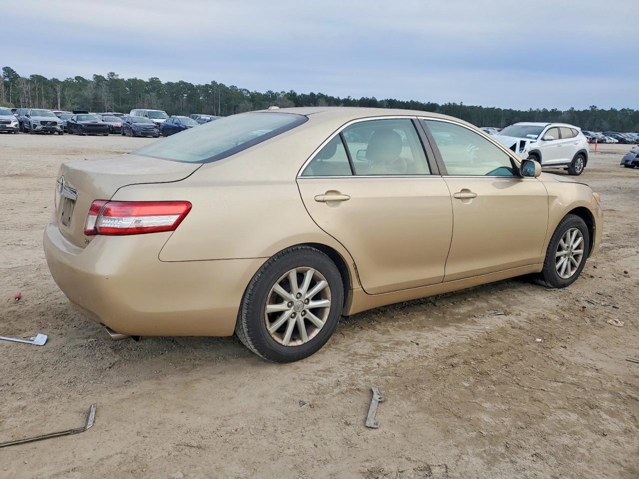 2010 TOYOTA CAMRY