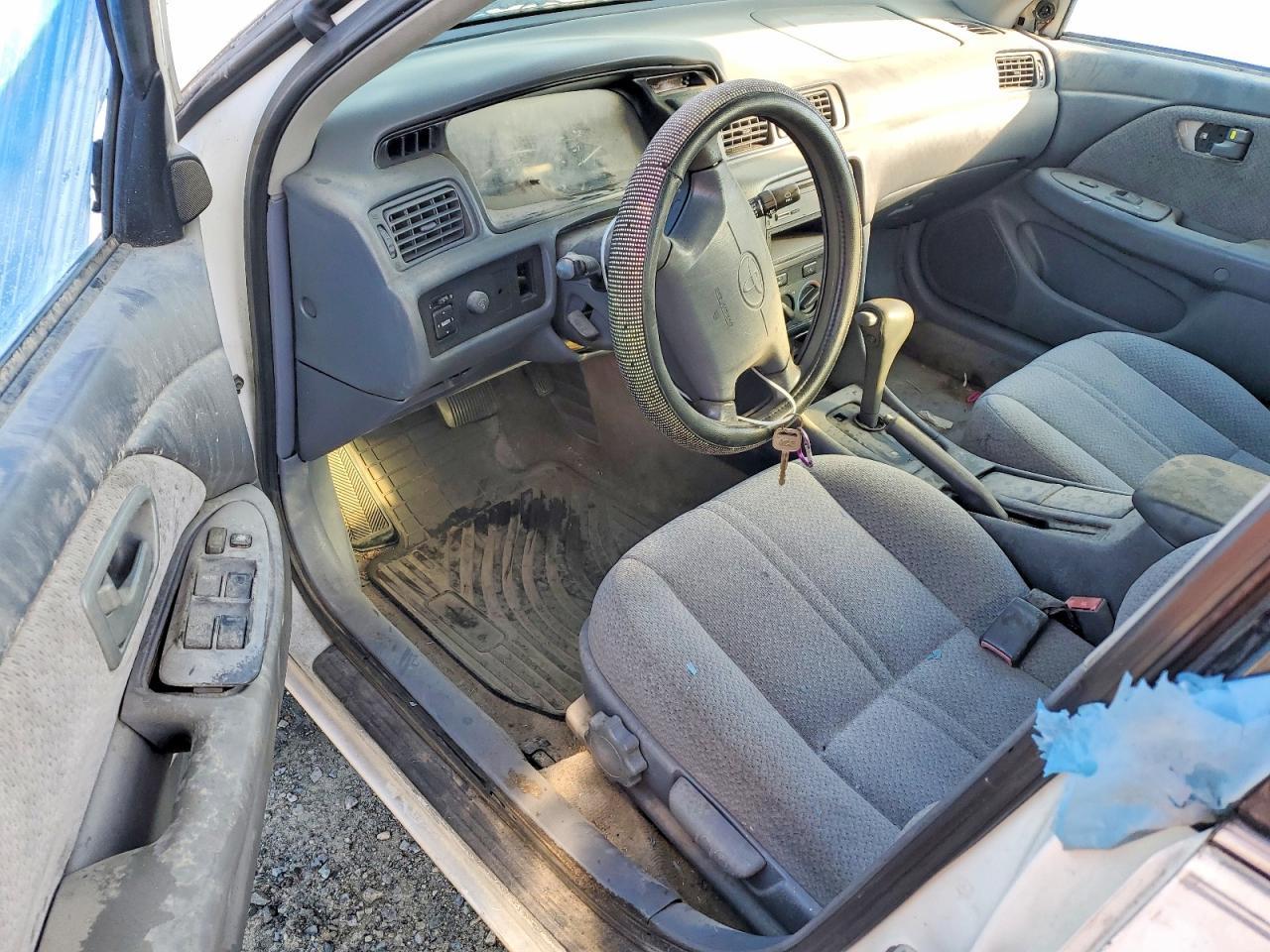 2001 TOYOTA CAMRY