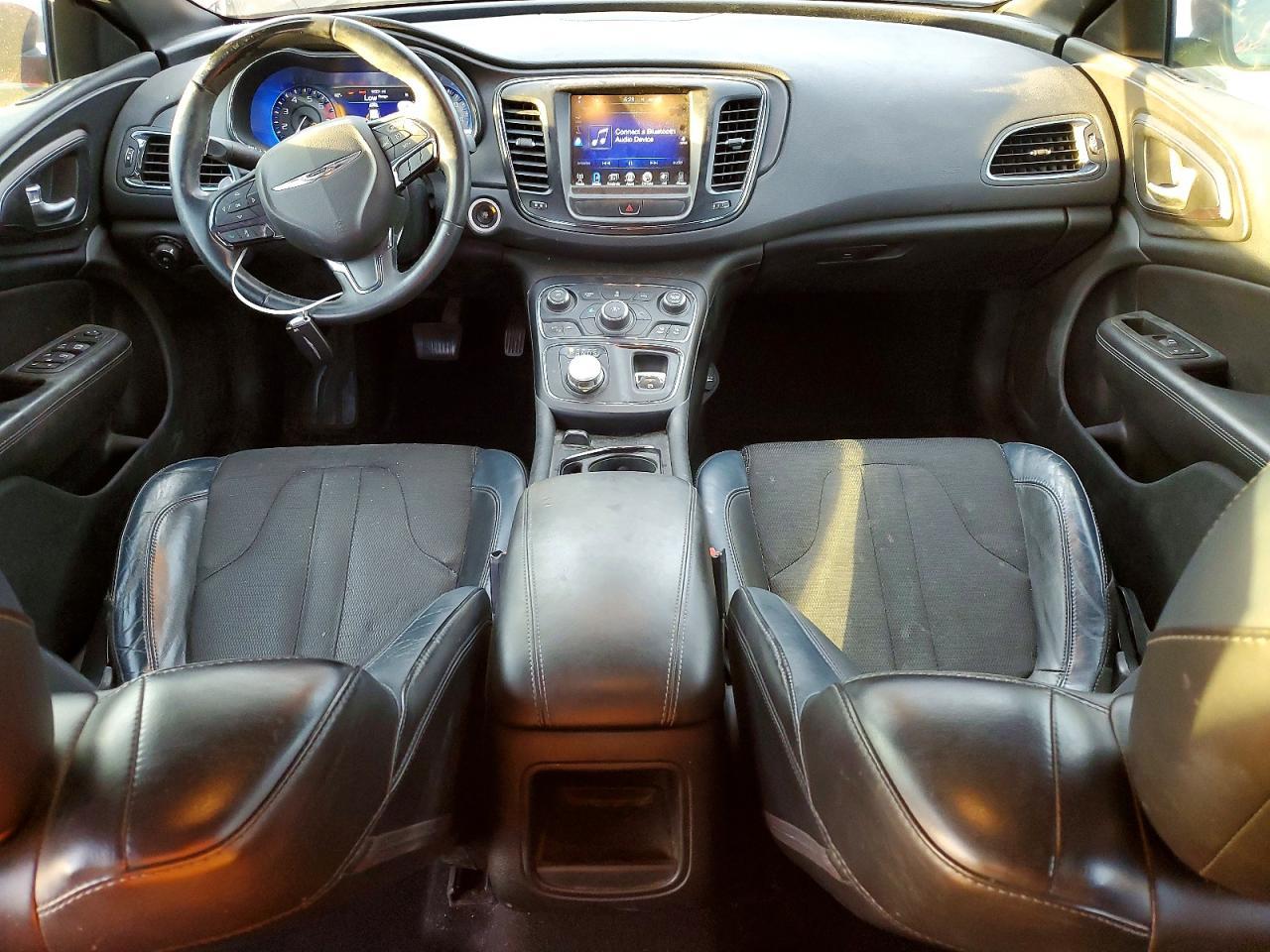2016 CHRYSLER 200